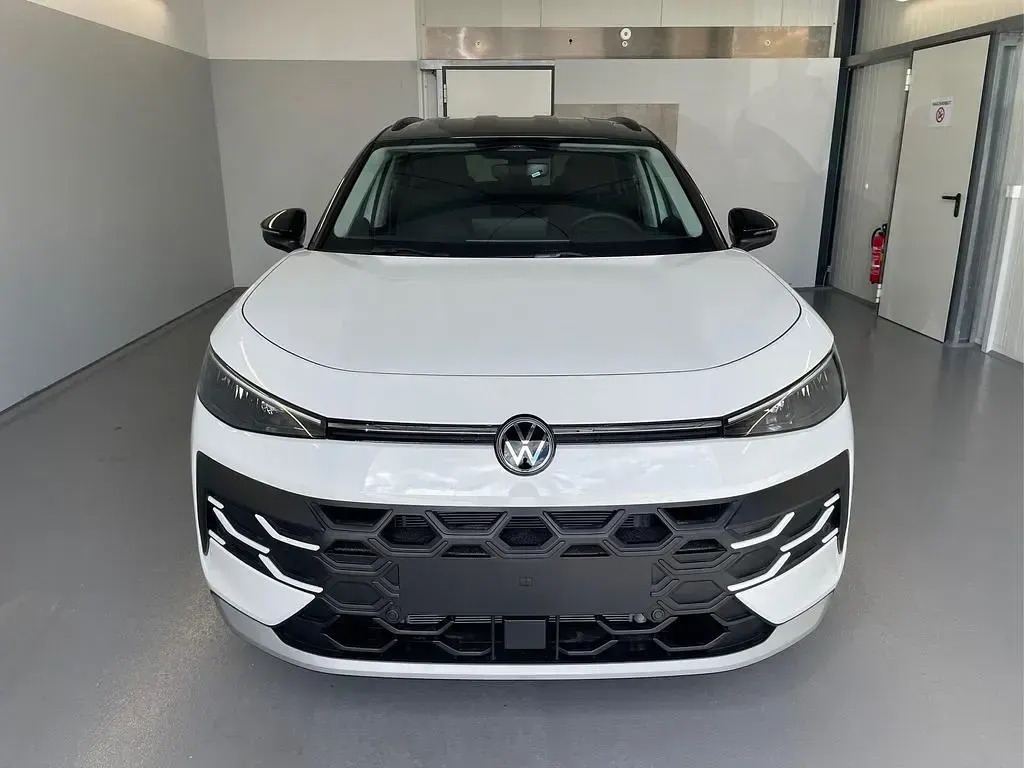 Neu VW T-Roc Life 150 PS (110 kW) 2026 [0qa1] pure white / dach schwarz SUV