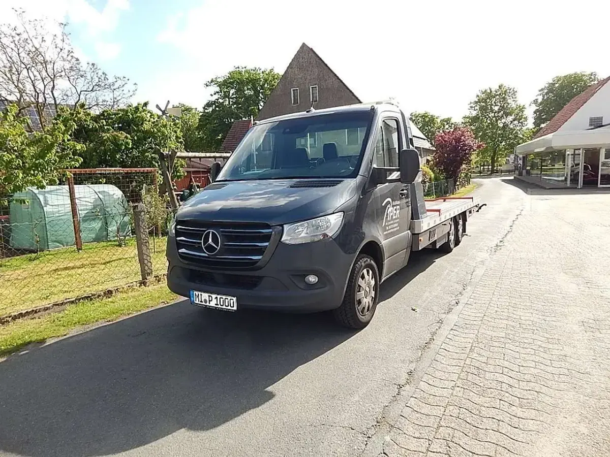 Używany Mercedes Sprinter 190 KM (139 kW) 2019 Van