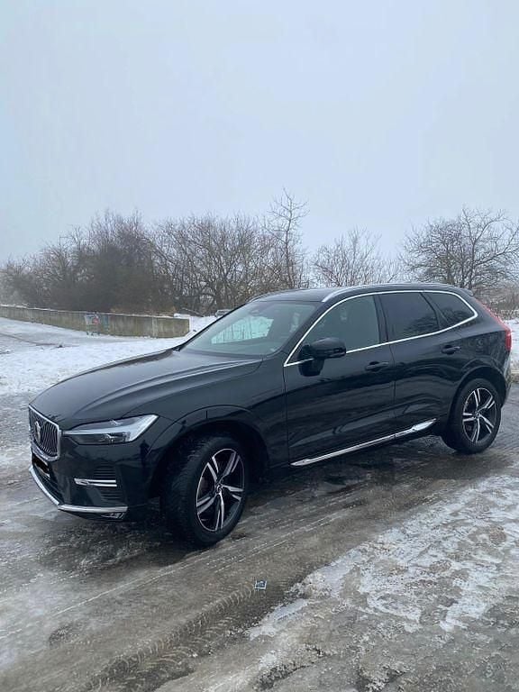 Schwarz Gebraucht 2022 Volvo XC60 Inscription SUV | 34.200 € (Guter Preis) - Bild 1/4