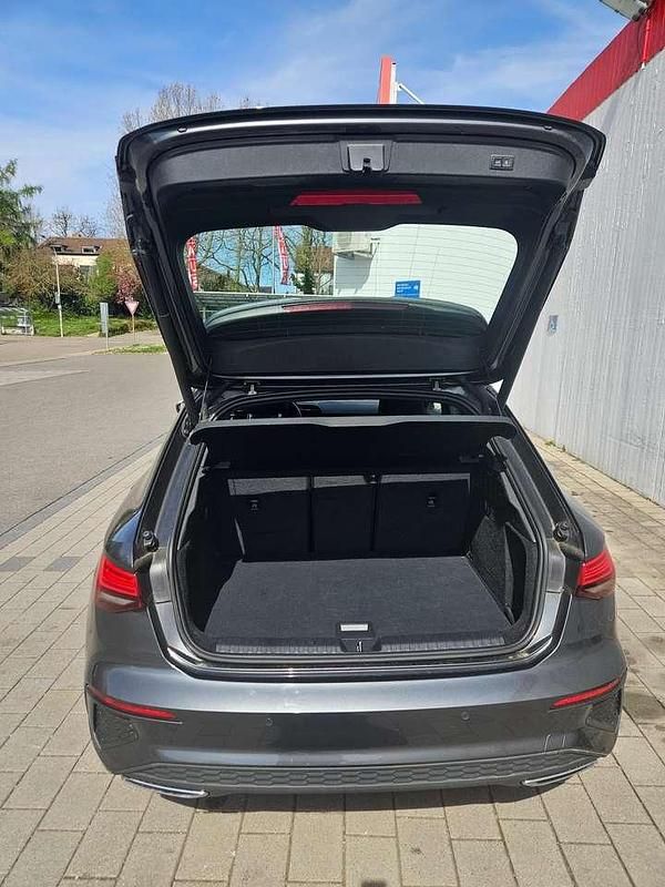 Usado Audi A3 S-Line 110 CV (80 kW) 2021 Gris Berlina