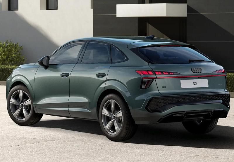 Neu Audi Q3 Sportback Advanced 265 PS (194 kW) 2026 Salbeigrün metallic SUV