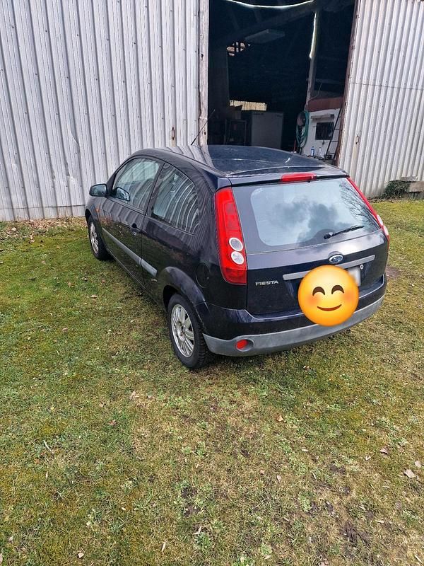 Gebraucht Ford Fiesta 60 PS (44 kW) 2006 Blau Kleinwagen