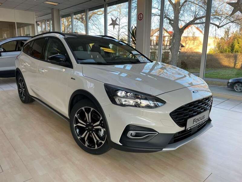 Gebraucht Ford Focus Active X 155 PS (114 kW) 2022 Metropolisweiß Kombi