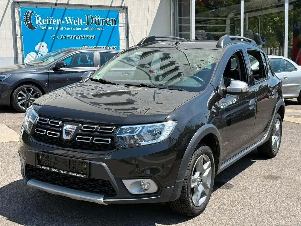 Gebraucht Dacia Sandero Stepway 90 PS (66 kW) 2019 Schwarz Limousine