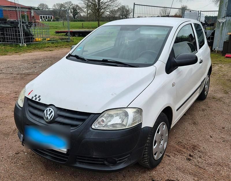 Weiß Gebraucht 2010 VW Fox Kleinwagen | 1.999 € (Fairer Preis) - Bild 1/4