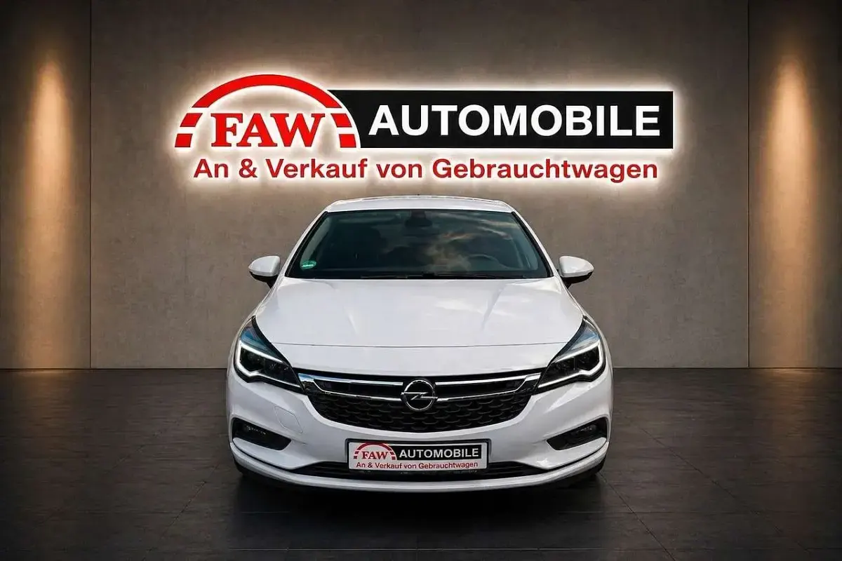 Usata Opel Astra Dynamic 110 CV (80 kW) 2017 Bianco Berlina