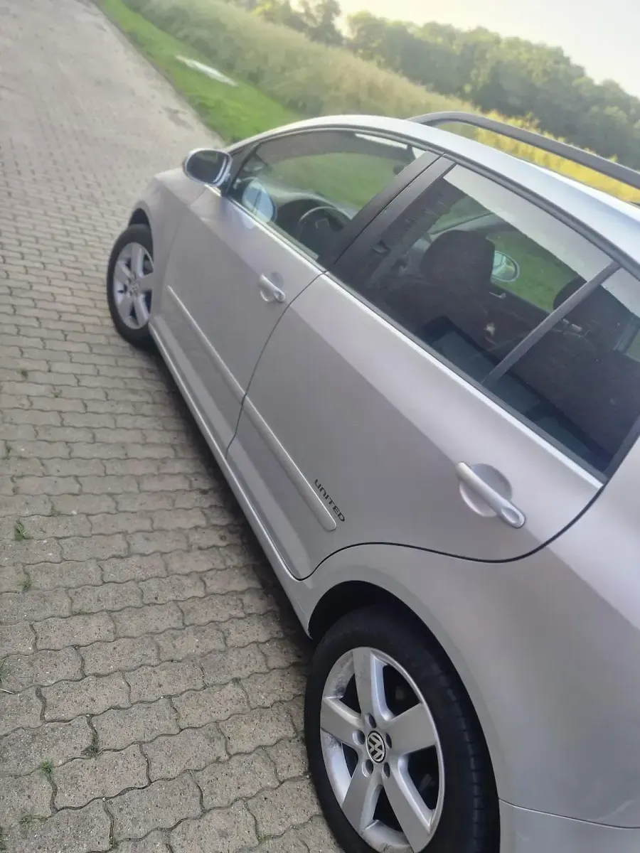 Gebraucht VW Golf Plus Cross 85 PS (62 kW) 2008 Silber Kleinwagen