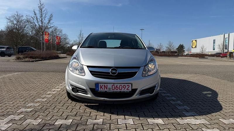 Gebraucht Opel Corsa Selection 86 PS (63 kW) 2010 Silber Kleinwagen