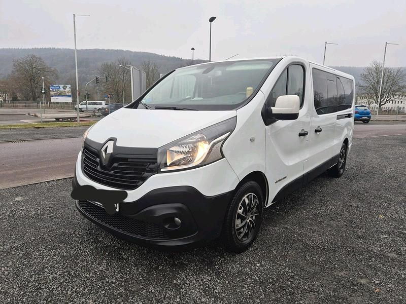 Gebraucht Renault Trafic 145 PS (106 kW) 2016 Weiß Van / Kleinbus