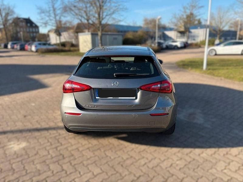 Gebraucht Mercedes A250 218 PS (160 kW) 2020 Grau Limousine