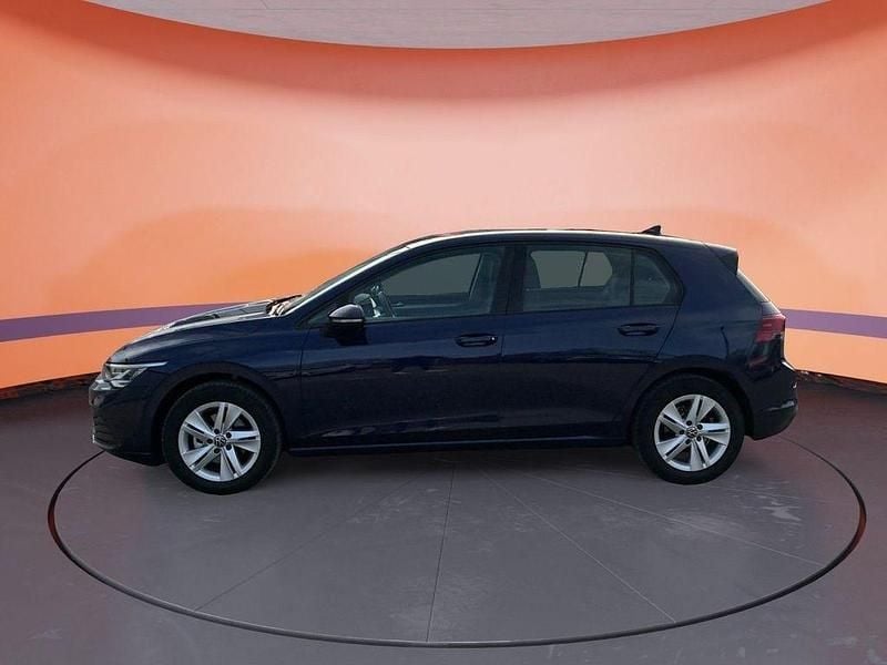 Gebraucht VW Golf VIII Business 110 PS (80 kW) 2021 Atlantic blue metallic Limousine