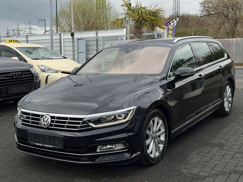 Gebraucht VW Passat Highline 239 PS (175 kW) 2015 Schwarz Kombi