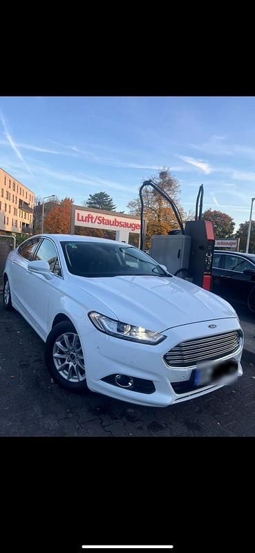 Weiß Gebraucht 2018 Ford Mondeo Limousine | 16.500 € (Fairer Preis) - Bild 1/4