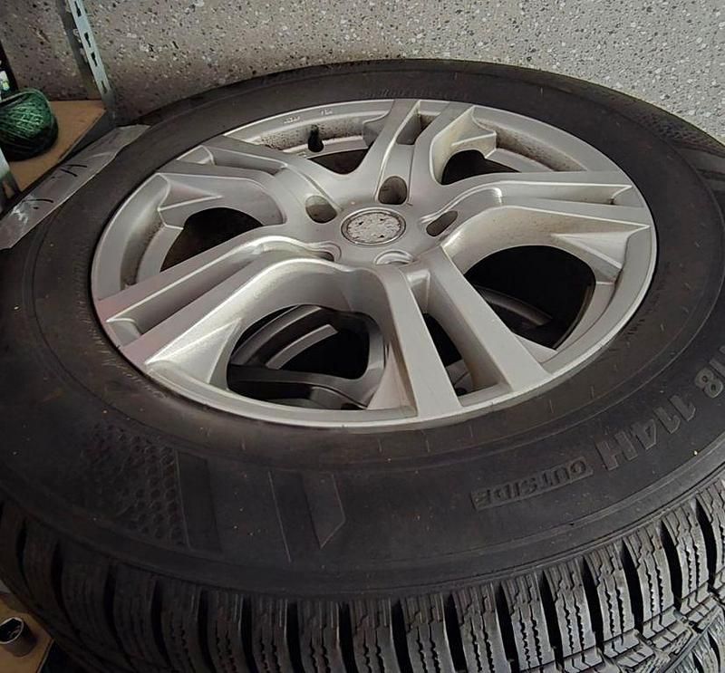 Gebraucht Jeep Grand Cherokee Overland 352 PS (258 kW) 2011 Silber SUV