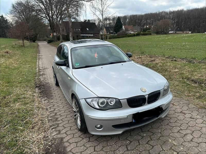 Gebraucht BMW 118 122 PS (89 kW) 2005 Silber Kleinwagen
