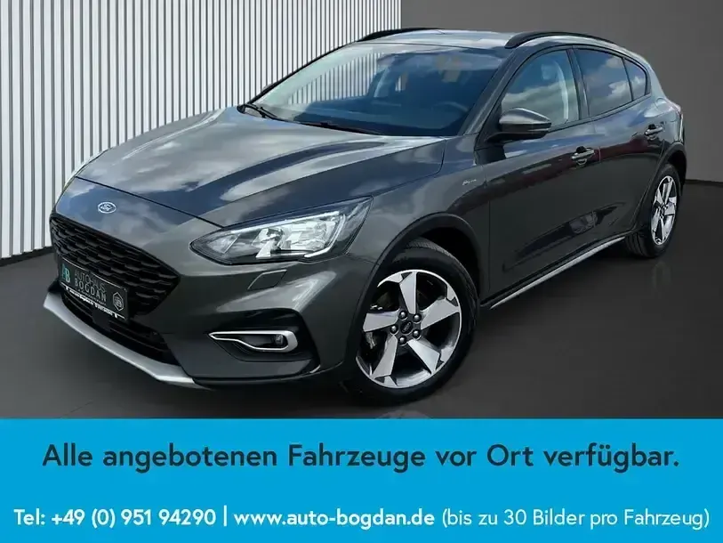 Usado Ford Focus Active 125 CV (91 kW) 2021 Gris Berlina