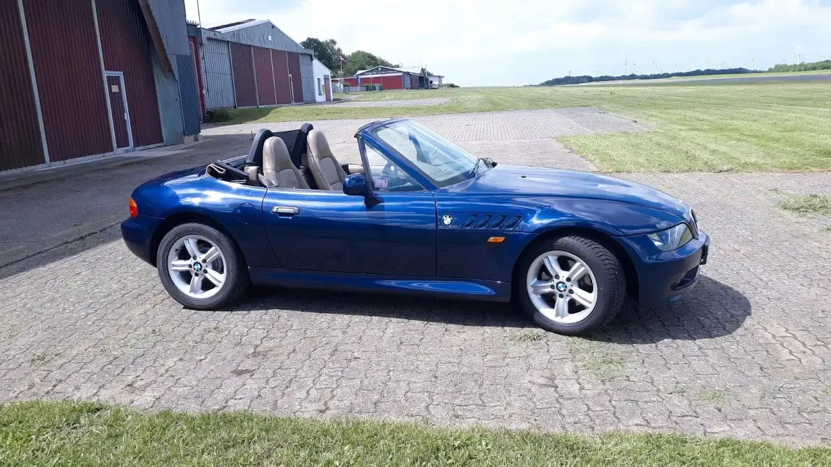 Second-hand BMW Z3 140 CP (102 kW) 1998 Albastru Cabrio
