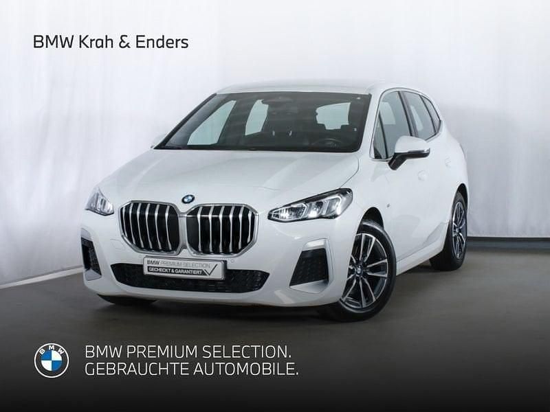Weiss Gebraucht 2023 BMW 218 Active Tourer M Sport Van / Kleinbus | 27.720 € (Guter Preis) - Bild 1/4