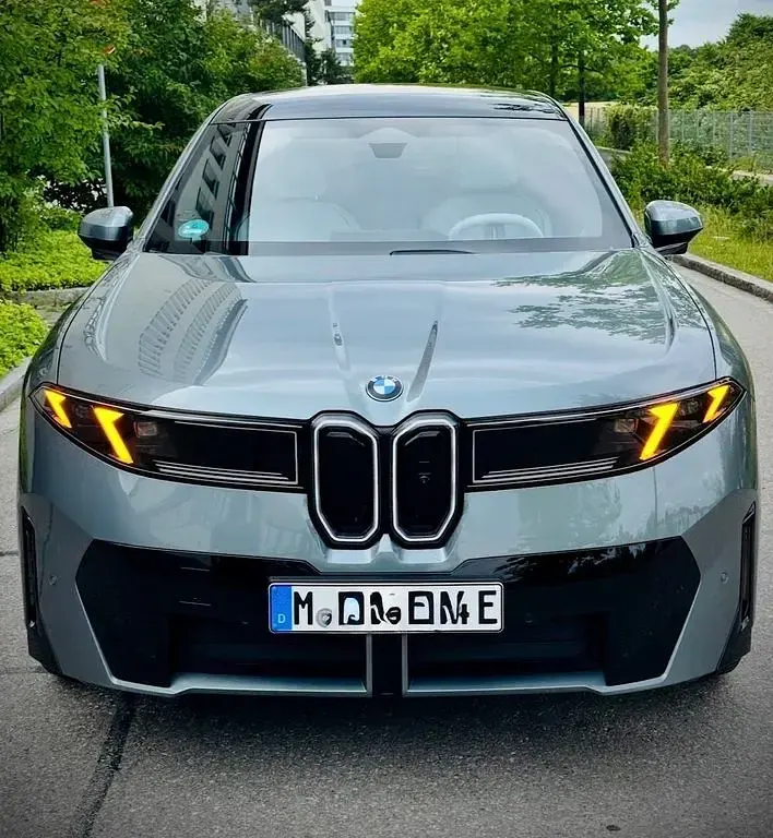 Gebraucht BMW iX3 Sport Line 344 kW (469 PS) 2026 Grün SUV