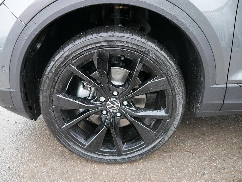 Neu VW T-Roc Style 150 PS (110 kW) 2025 Metallic SUV