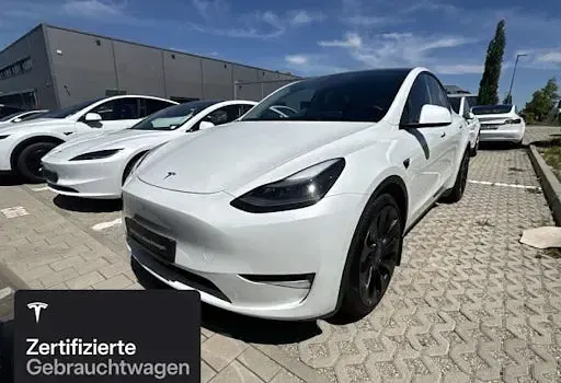 Used Tesla Model Y Performance 321 kW (437 HP) 2022 White SUV