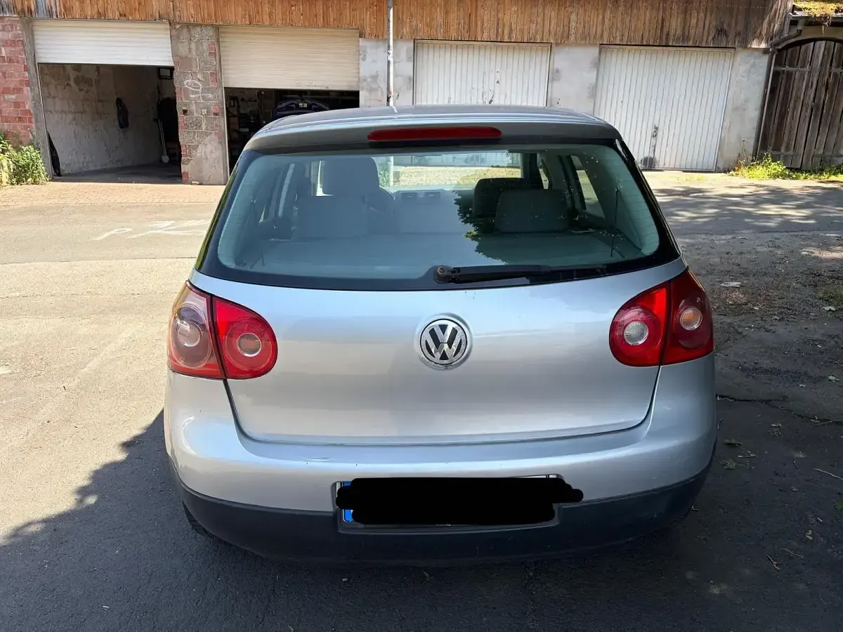 Gebraucht VW Golf V 102 PS (75 kW) 2004 Grau Kleinwagen