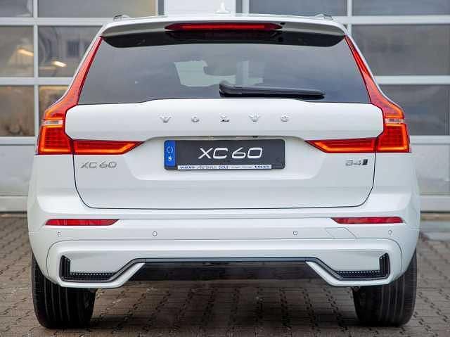 Gebraucht Volvo XC60 145 PS (106 kW) 2022 SUV