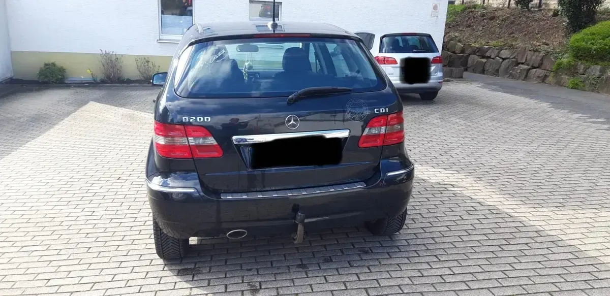 Gebraucht Mercedes B200 140 PS (102 kW) 2008 Schwarz Van / Kleinbus