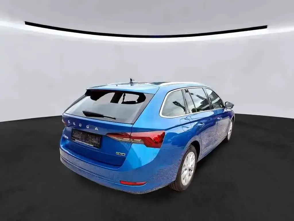 Gebraucht Skoda Octavia Style 150 PS (110 kW) 2024 Raceblau metallic Kombi