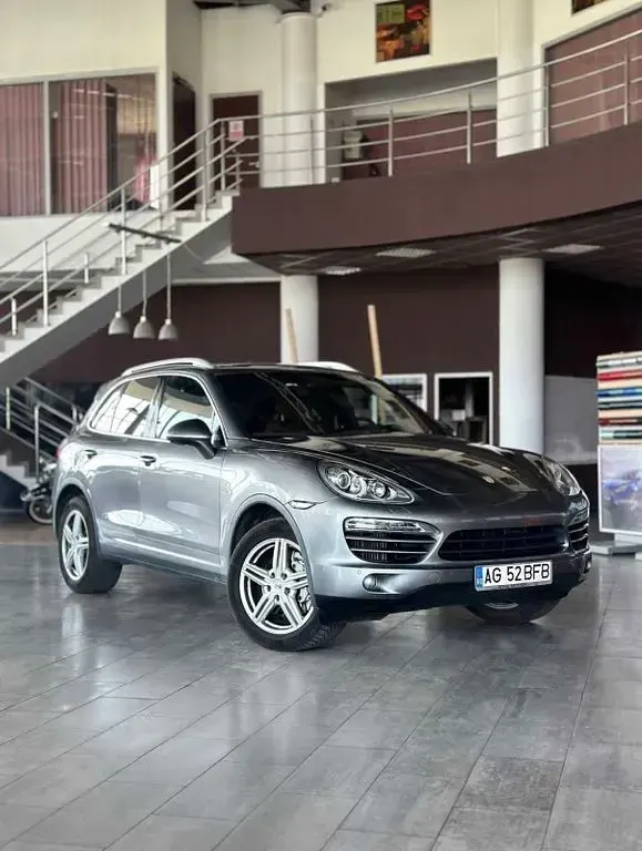 Second-hand Porsche Cayenne 382 CP (280 kW) 2012 Gri SUV