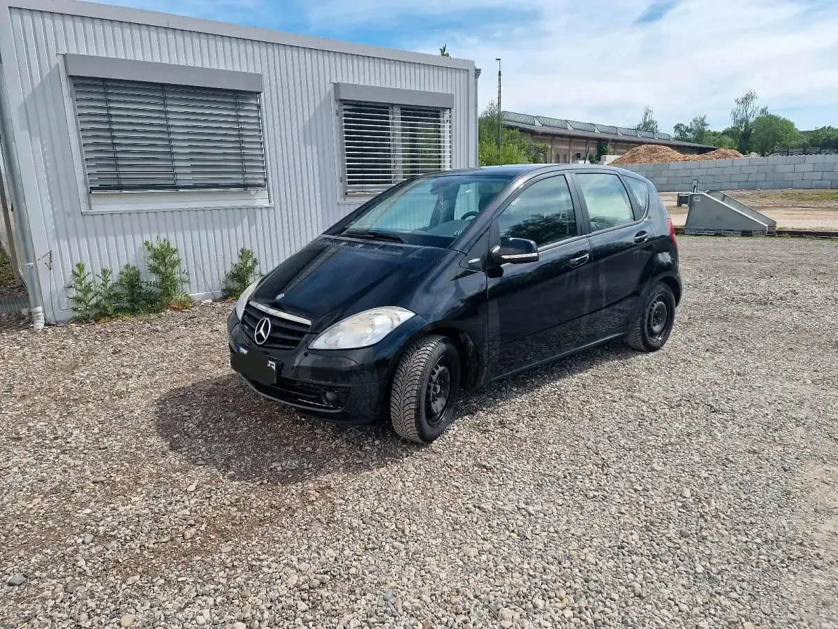 Gebraucht Mercedes A150 95 PS (69 kW) 2009 Schwarz Kleinwagen