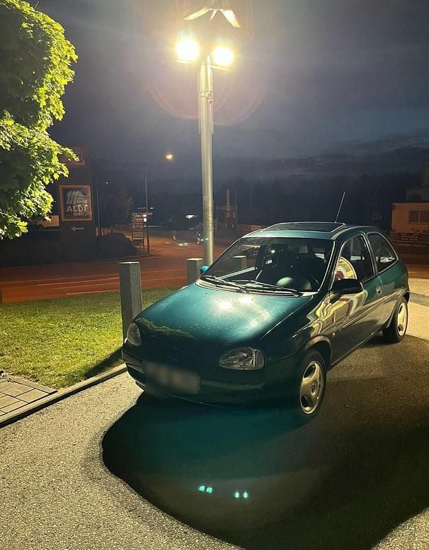 Gebraucht Opel Corsa Eco 60 PS (44 kW) 1998 Blau Kleinwagen