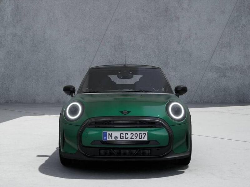 Gebraucht Mini Cooper Classic 136 PS (100 kW) 2023 Grün Kleinwagen