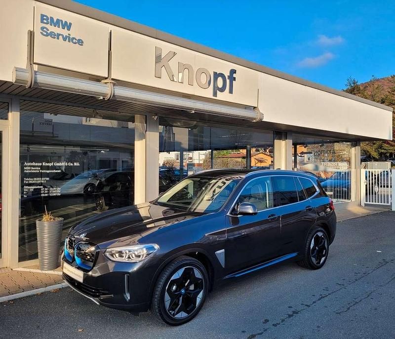Gebraucht BMW iX3 Impressive 210 kW (286 PS) 2021 Sophistograu brillanteffekt me SUV