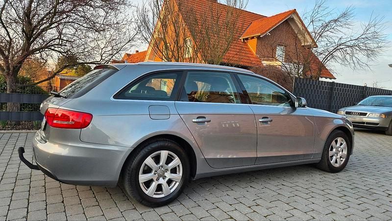 Gebraucht Audi A4 120 PS (88 kW) 2009 Silber Kombi