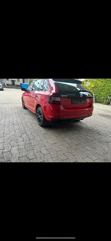 Rot Gebraucht 2015 Skoda Rapid Monte Carlo Limousine | 8.500 € (Etwas zu teuer) - Bild 1/4