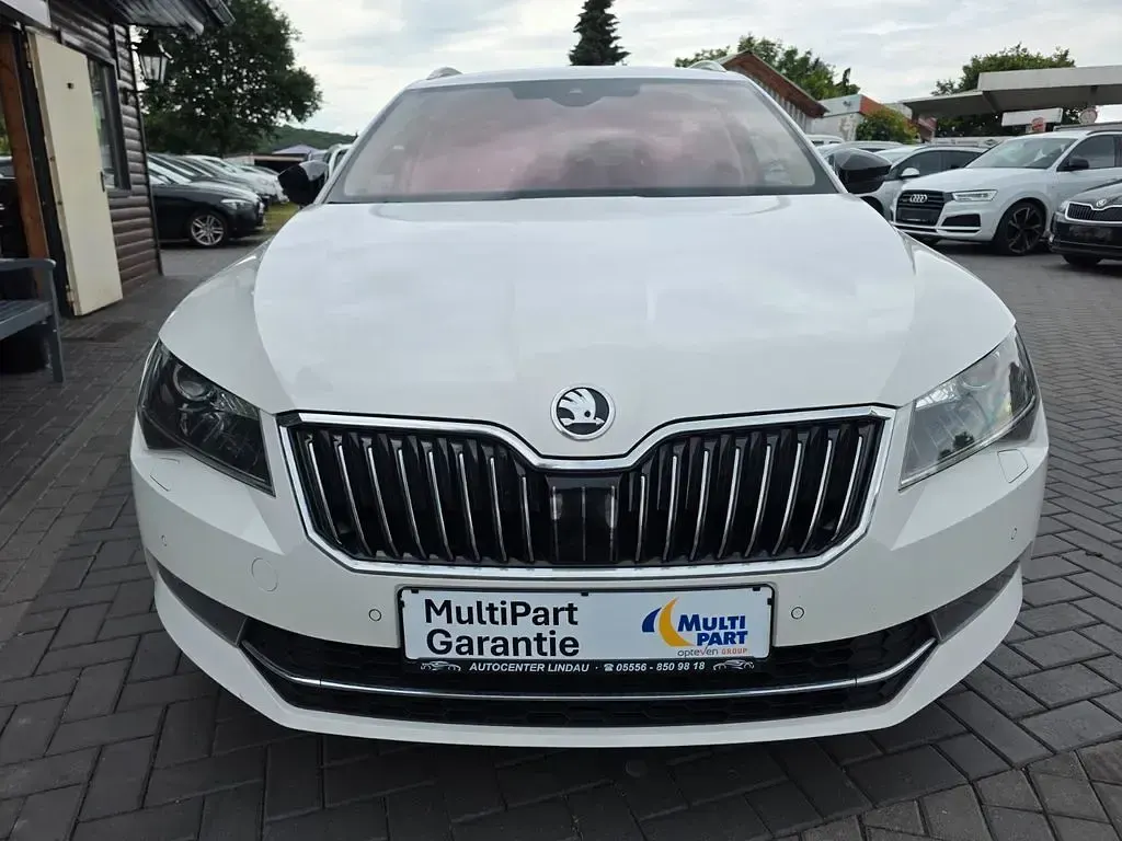 Gebraucht Skoda Superb Style 150 PS (110 kW) 2018 Weiß Kombi