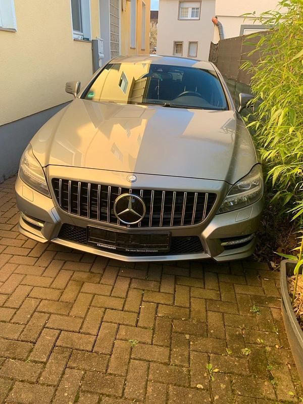 Silber Gebraucht 2015 Mercedes CLS350 Kombi | 22.000 € (Guter Preis) - Bild 1/4