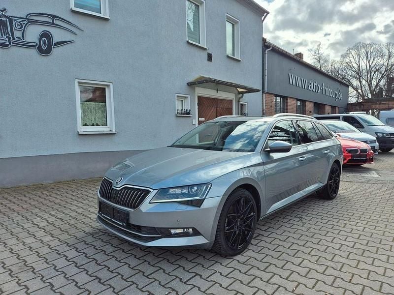 Gebraucht Skoda Superb Ambition 150 PS (110 kW) 2019 Grau Kombi