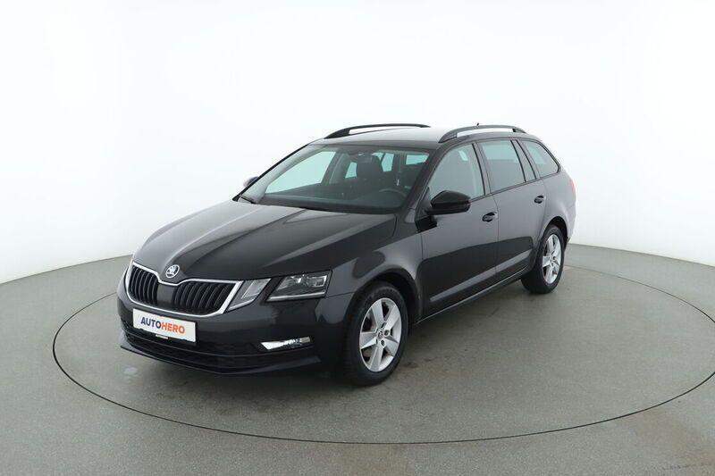 Schwarz Gebraucht 2018 Skoda Octavia Ambition Kombi | 16.640 € (Fairer Preis) - Bild 1/4