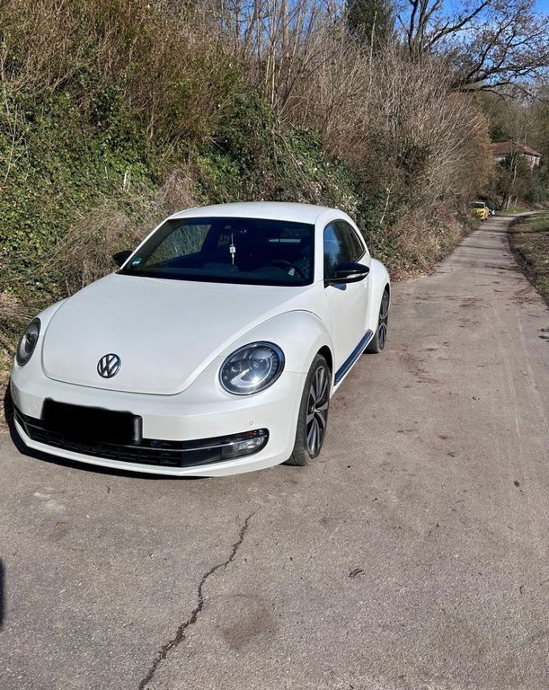 Weiß Gebraucht 2014 VW Beetle Exclusive Limousine | 16.390 € (Fairer Preis) - Bild 1/4