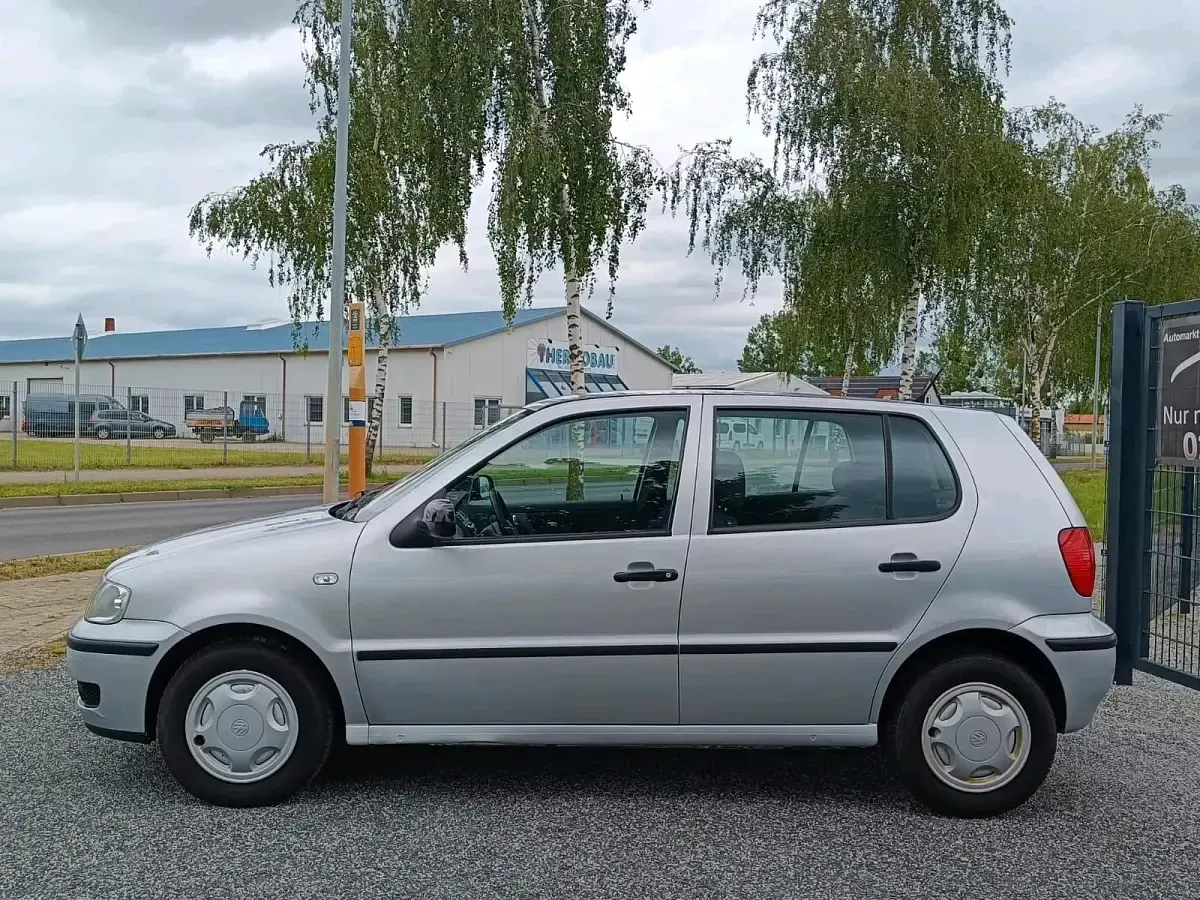 Gebraucht VW Polo 60 PS (44 kW) 2001 Silber Kleinwagen