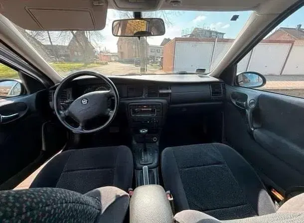 Gebraucht Opel Vectra 101 PS (74 kW) 2000 Silber Limousine