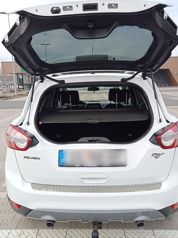 Gebraucht Ford Kuga Titanium 163 PS (119 kW) 2012 Weiß SUV