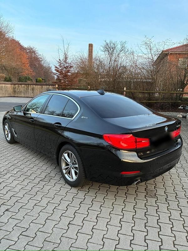Gebraucht BMW 530e Performance 292 PS (214 kW) 2020 Schwarz Limousine