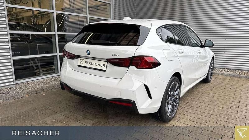 Gebraucht BMW 120 Basis 170 PS (125 kW) 2025 Alpinweiß uni Kleinwagen