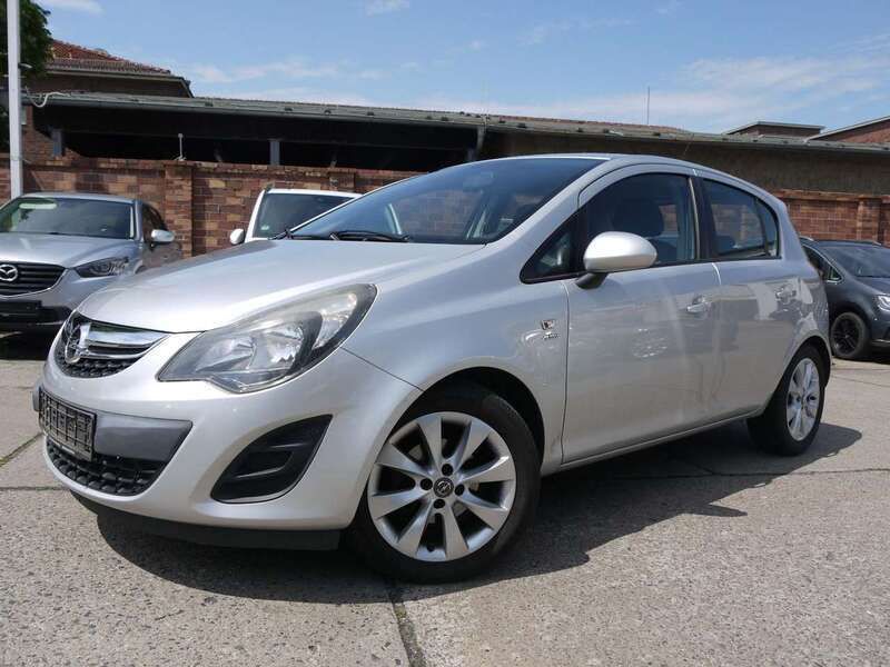 Gebraucht Opel Corsa Active 69 PS (50 kW) 2014 Silber Kleinwagen
