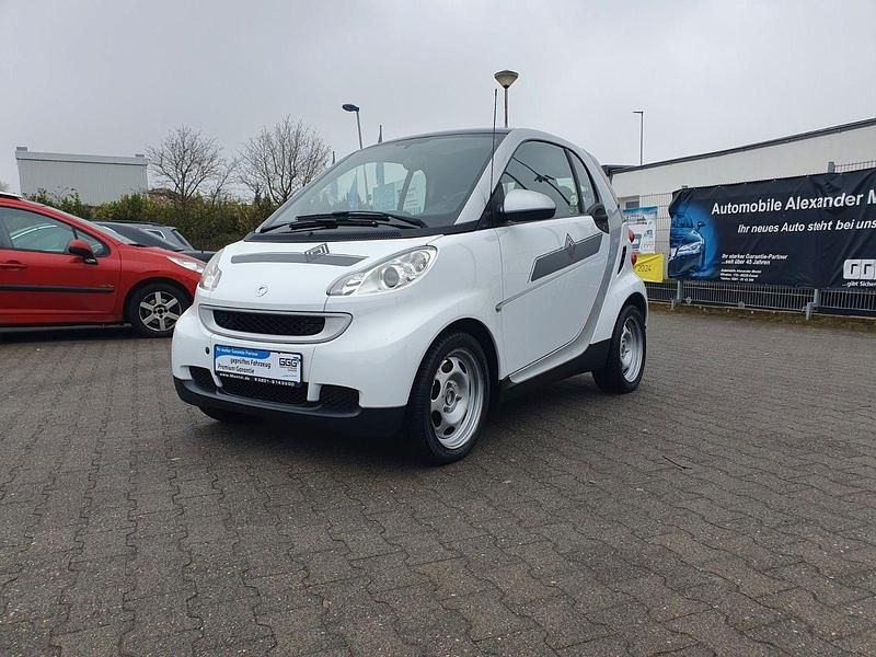 Silber Gebraucht 2009 Smart ForTwo Coupé Coupé | 4.999 € (Fairer Preis) - Bild 1/4