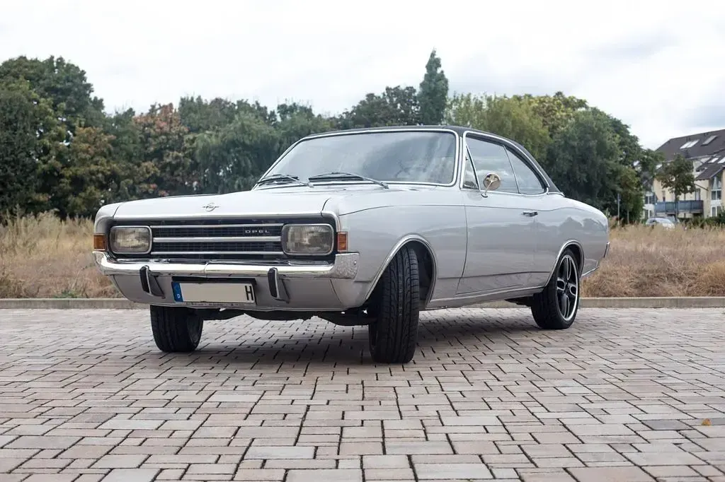 Gebraucht Opel Rekord 75 PS (55 kW) 1971 Silber Limousine