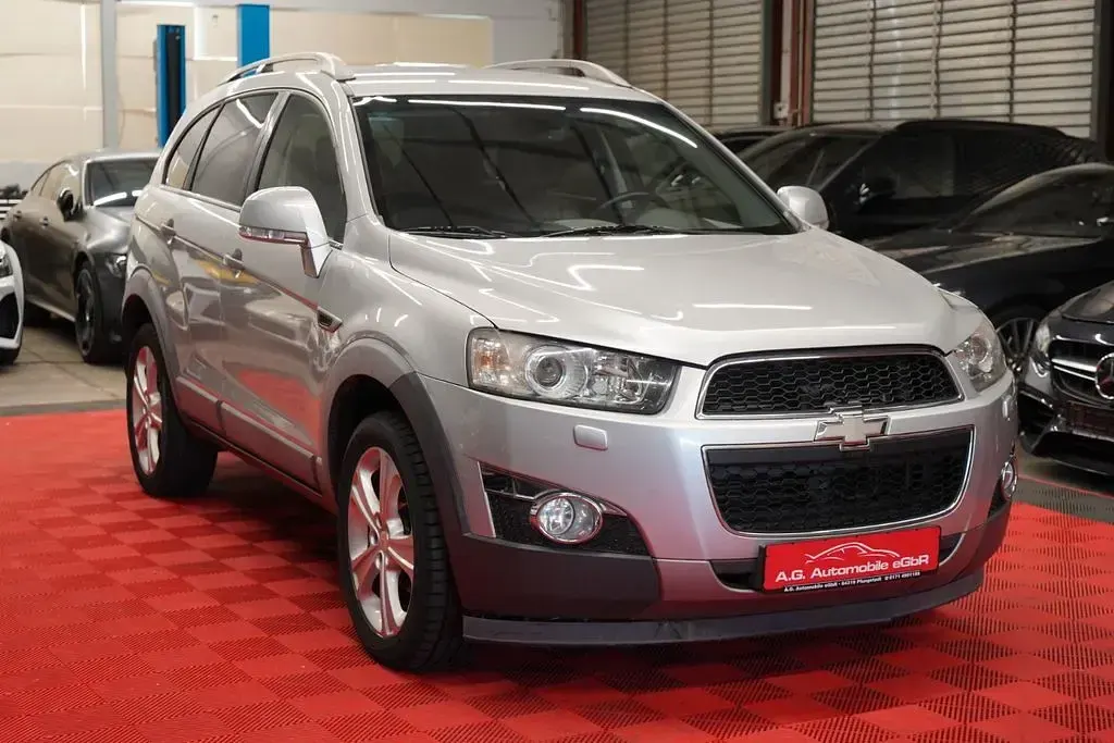 Gebraucht Chevrolet Captiva 184 PS (135 kW) 2012 Silber SUV